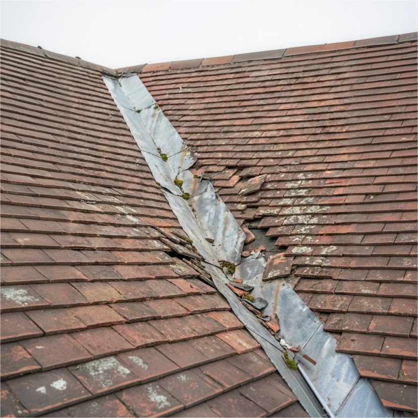 Toiture avant réparation